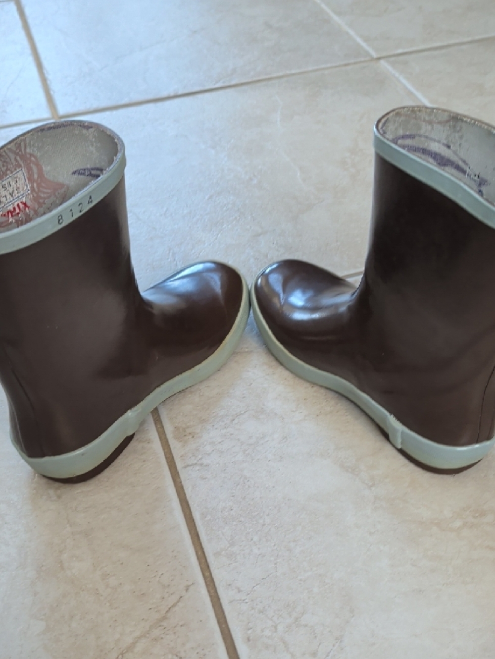 Xtratuf Kids Brown Rain Boots with Light Blue Trim Kids Size 4 - Picture 8 of 10